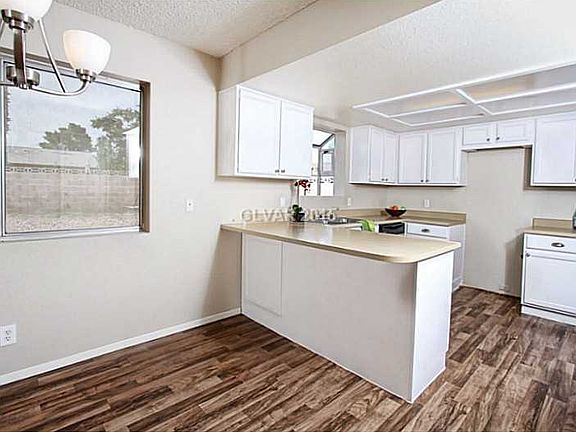 4th image of 5734 Deer Valley Dr