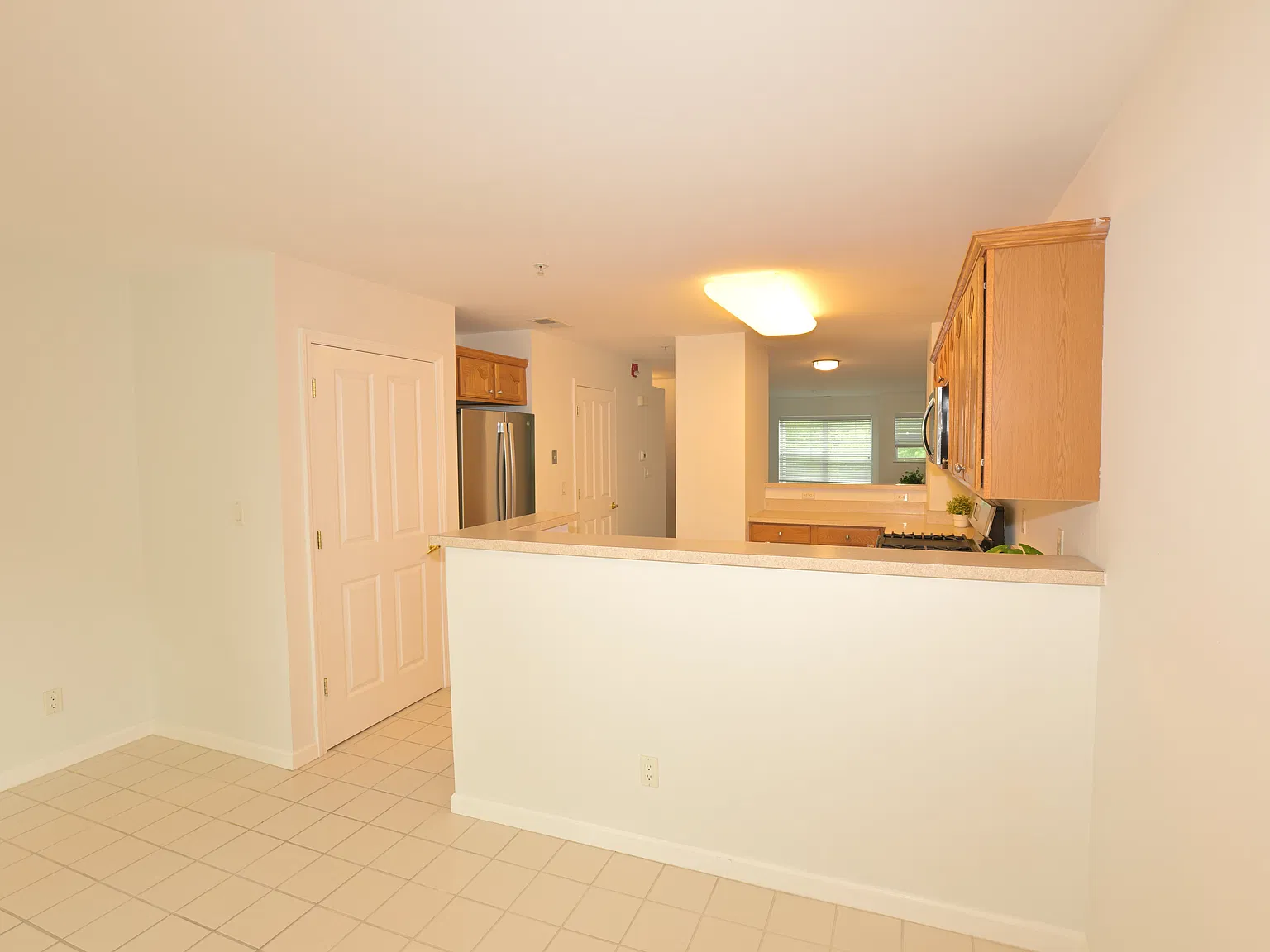 2 bed, 1337 sqft, $2,600 — Photo 2