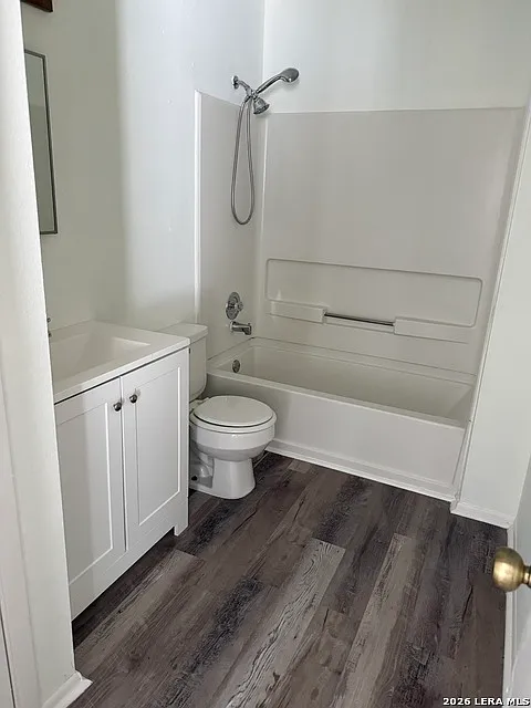 3 bed, 2.5 bath, 1812 sqft, $1,600 — Photo 3