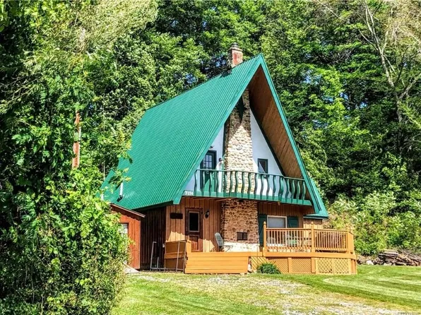 7136 Maples Rd, Little Valley, NY 14755