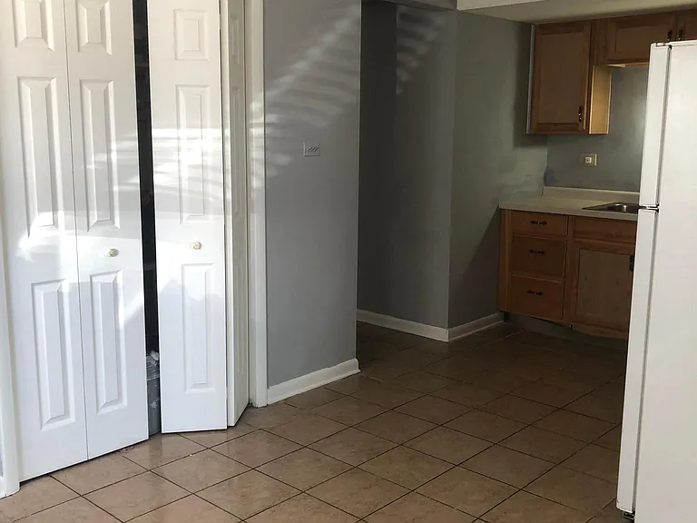 7830 W 79th Pl #1W — Photo 5
