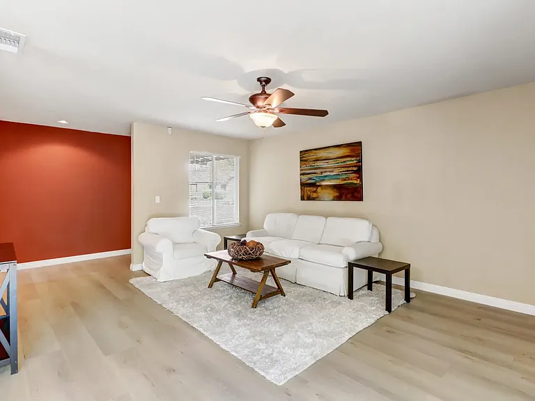 2262 Autumnleaf Ln — Photo 6