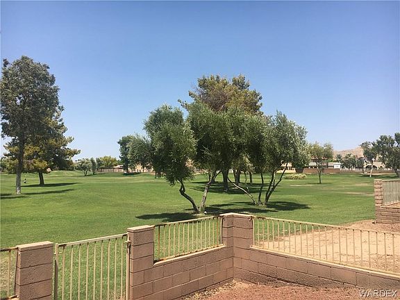 3rd image of 1585 Country Club Way