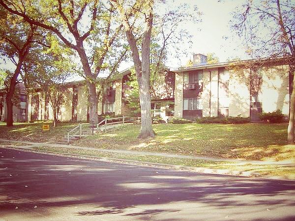2nd image of 2906 Ashford Ln APT 201