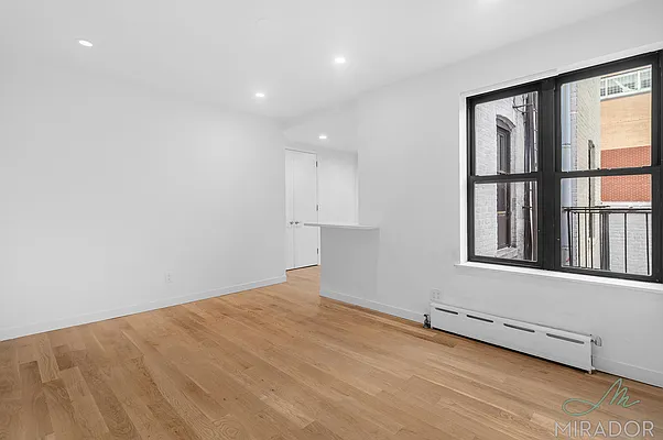 Rented by Mirador Real Estate | media 9