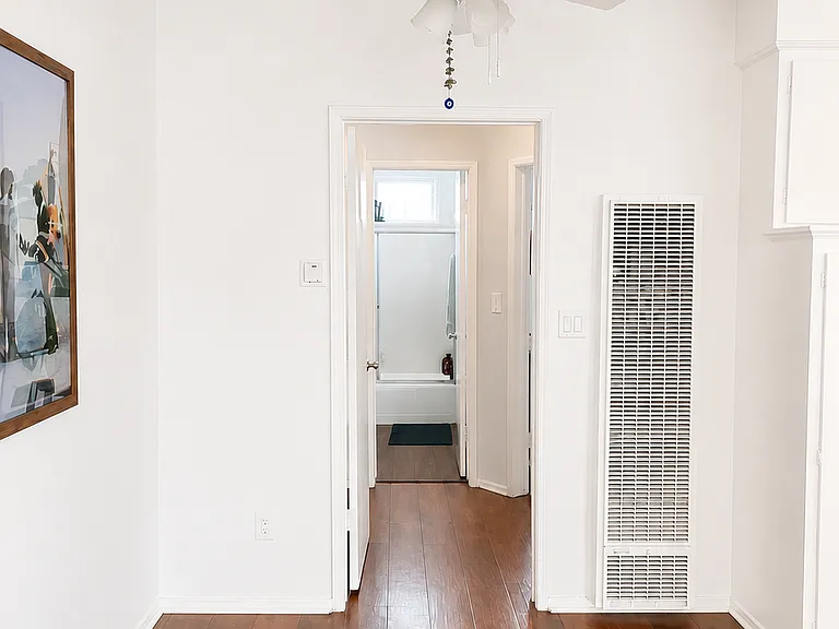 4020 Inglewood Blvd #10 — Photo 4