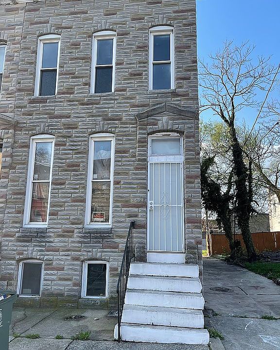 1st image of 2023 Walbrook Ave