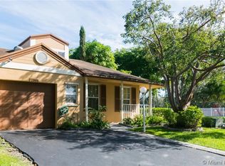 22365 SW 100th Ave, Cutler Bay, FL 33190