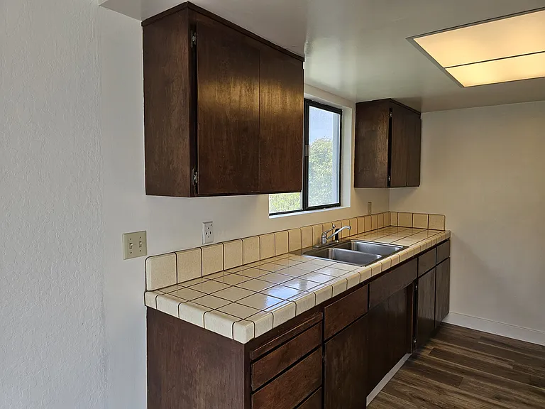 3914 Alameda Ave — Photo 14