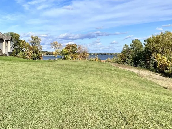2677 Pristine Bay Ct NW, Alexandria, MN 56308