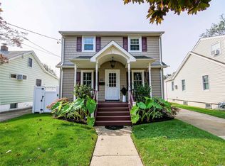 2380 Orange St, Bellmore, NY 11710