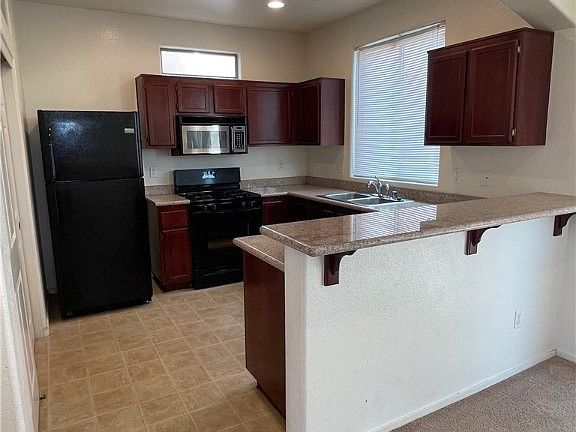 3rd image of 9558 Villa Calera Ave