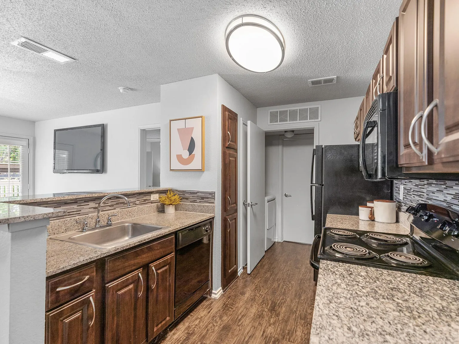 Townlake Of Coppell — Photo 2
