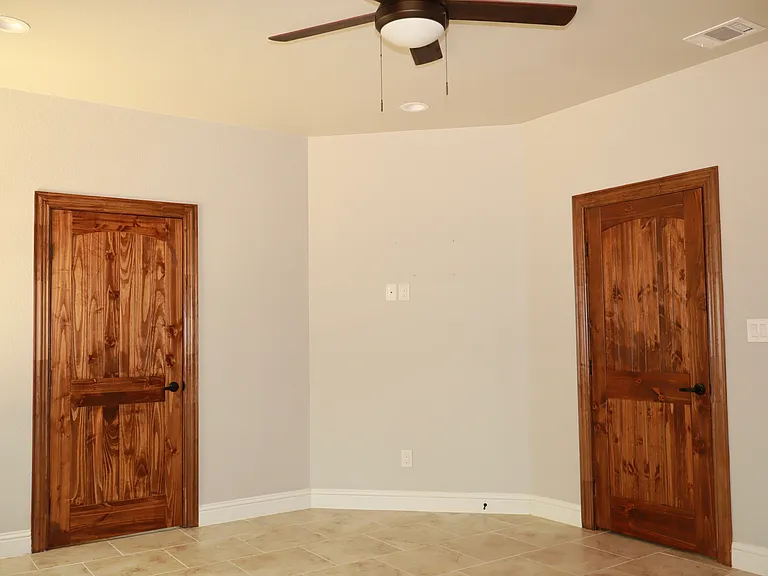 14147 Daniel Boone Ln — Photo 10