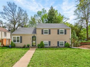 639 NE 45th St, Kansas City, MO 64116