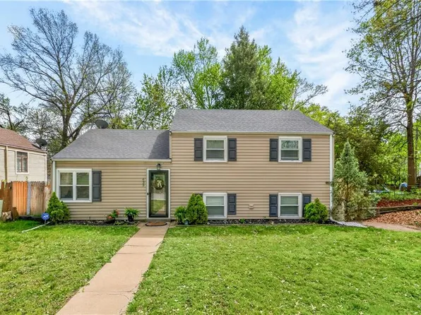 639 NE 45th St, Kansas City, MO 64116