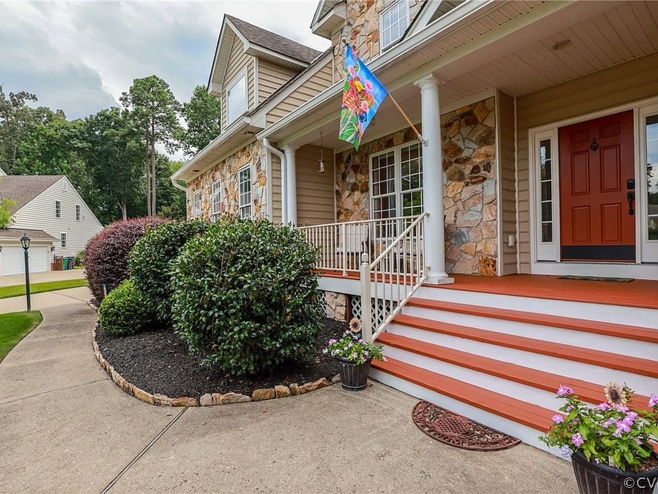 2nd image of 14000 Grace Wood Pl