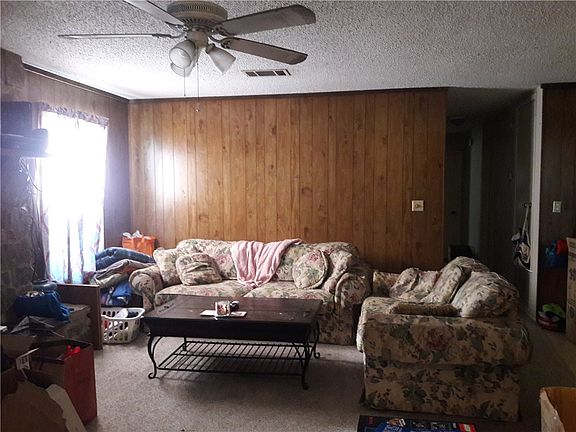 3rd image of 900 Country Aire Dr #A