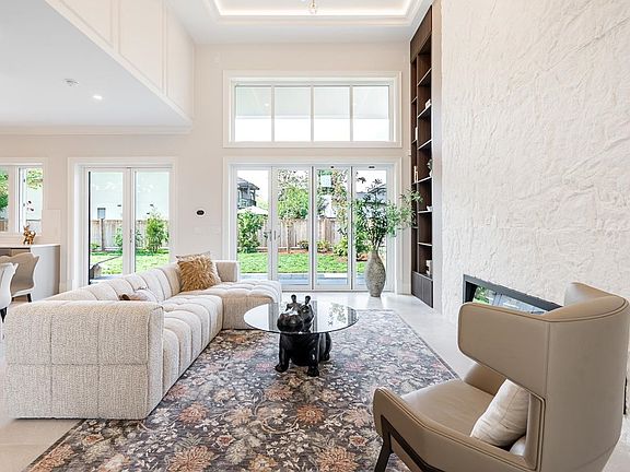 5th image of 9340 Pinewell Cres