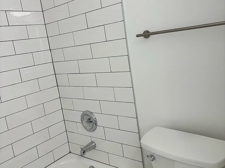 Savannah Trace Apartments — Photo 44