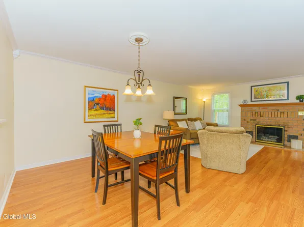 217 Point Of Woods Drive, Albany, NY 12203