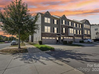 1605 Bark Branch Ln, Charlotte, NC, 28205