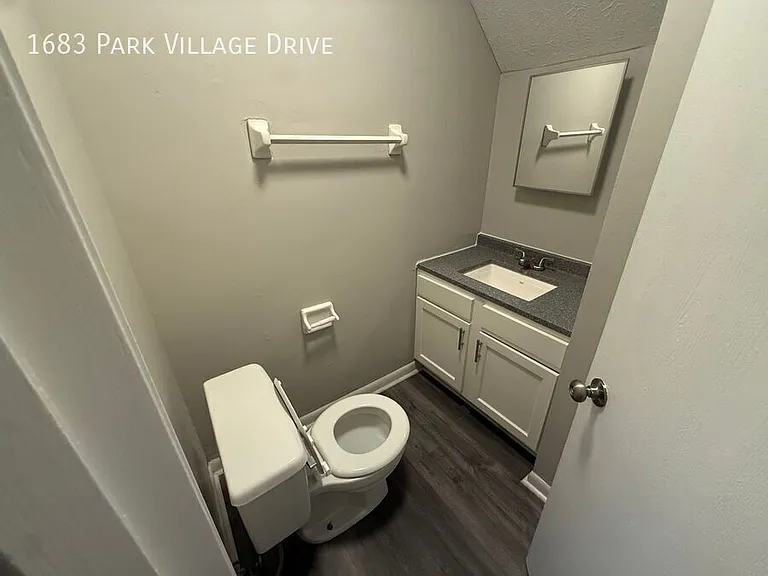 1683 Park Village Dr — Photo 11