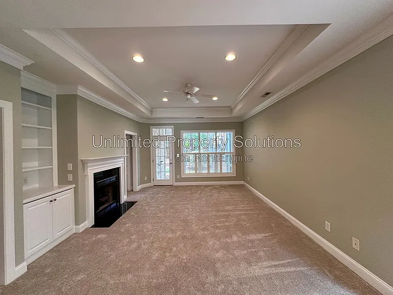 5009 Whitner Dr — Photo 8