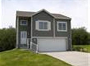 10507 Lewis & Clark Rd, Bellevue, NE 68123