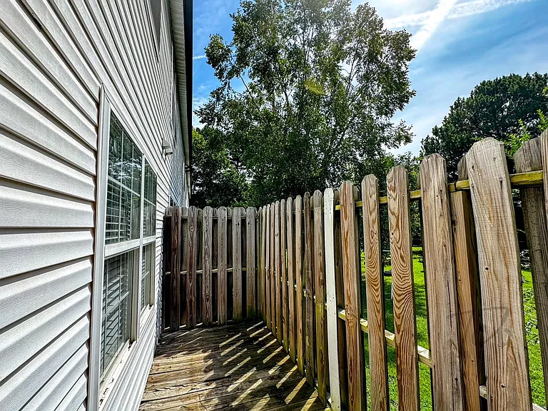 912 S Wood Ave — Photo 12