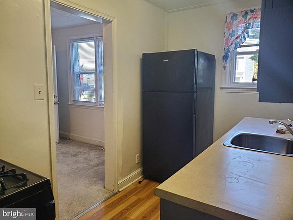 3rd image of 7259 Holabird Ave