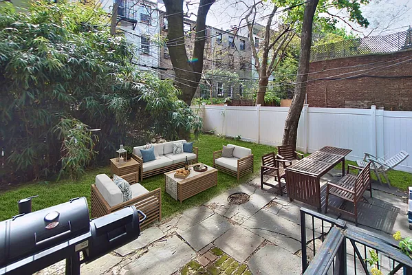 Rented by Platinum Properties | media 31