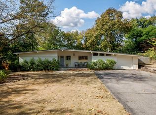 1872 Montclaire Dr, Vestavia Hills, AL 35216