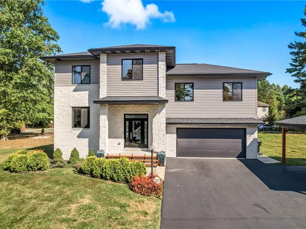 5237 Virginia Rd, Hermitage, PA 16148