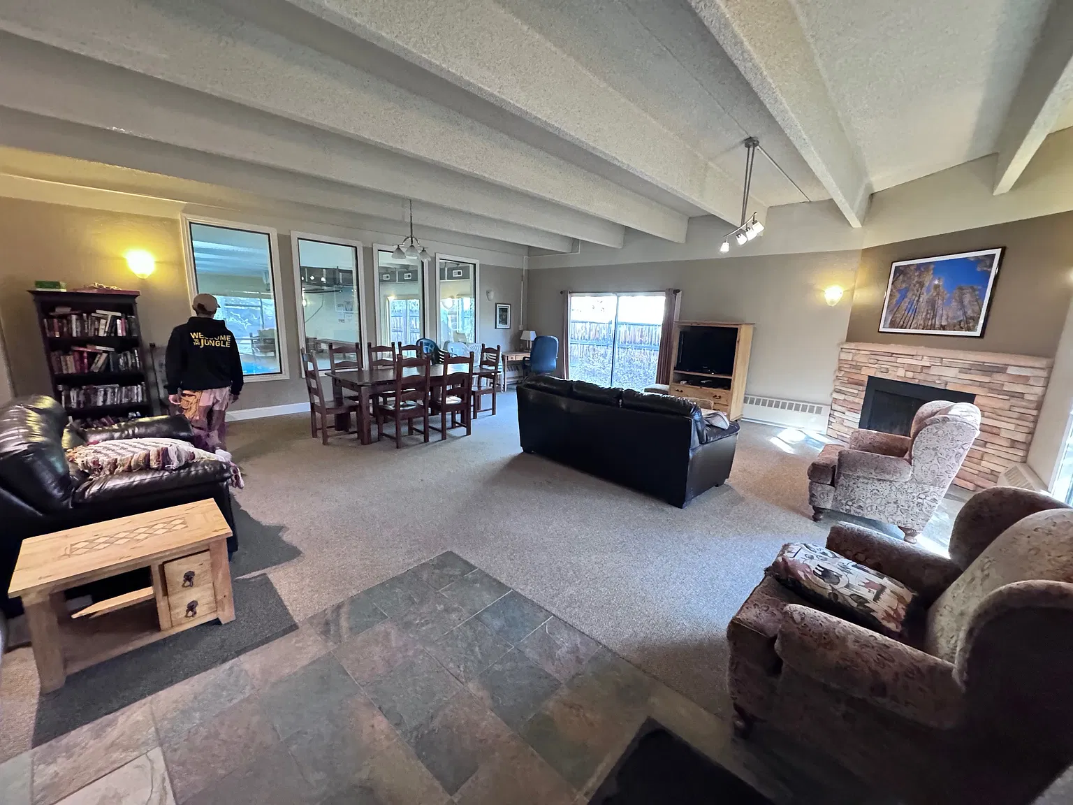 2 bed, 766 sqft, $3,000 — Photo 1