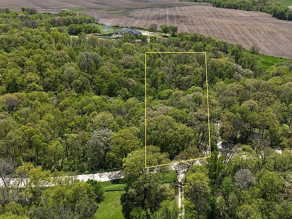 3rd image of Boulder Cemetery Rd