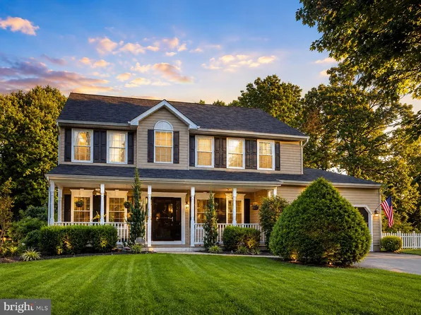 1227 Leafy Hollow Cir, Mount Airy, MD 21771