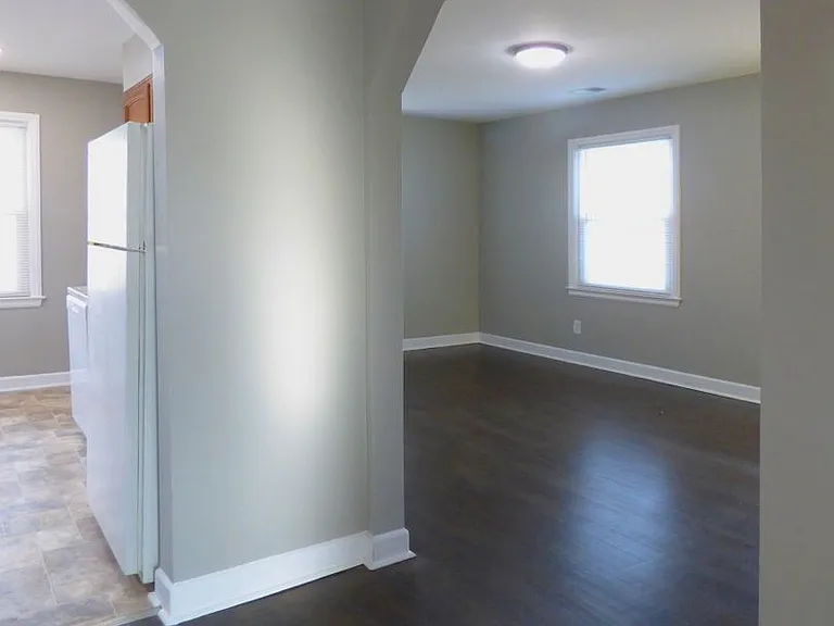 206 Broadview Dr — Photo 20