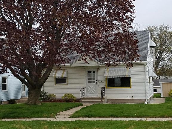 2nd image of 1222 Blake Ave