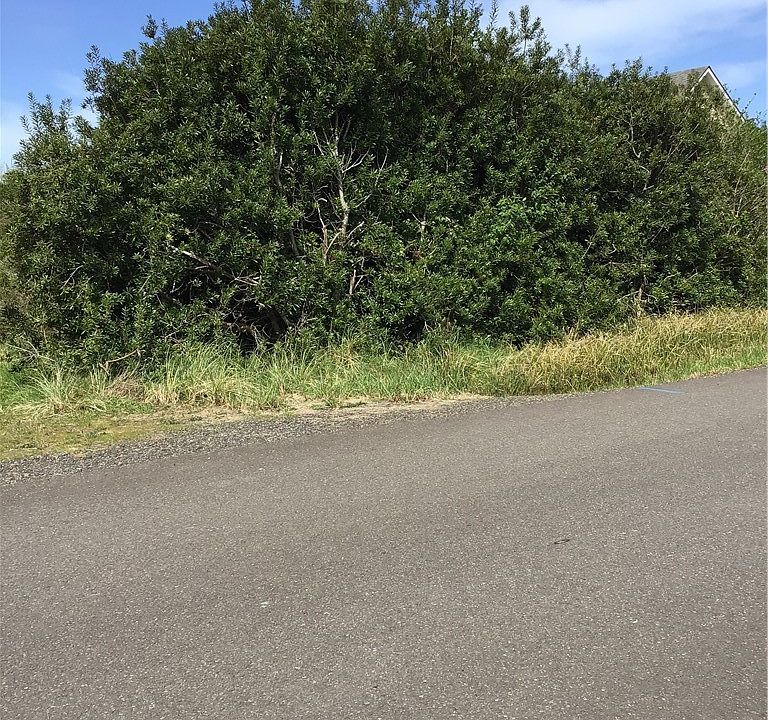 1st image of 549 Sand Dune Ave SW