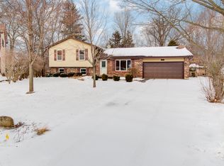 1173 Pleasant Ct, Batavia, IL 60510