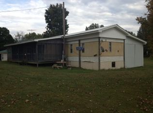 1814 Cypress Creek Rd, Linden, TN 37096