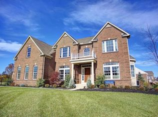 2400 Rue Ct, Dayton, OH 45458