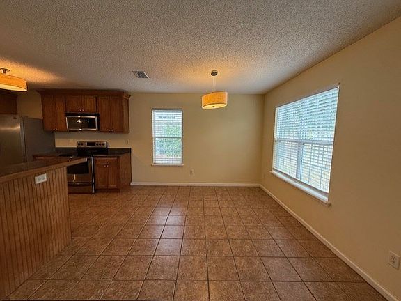 5th image of 3618 Hearthstone Dr