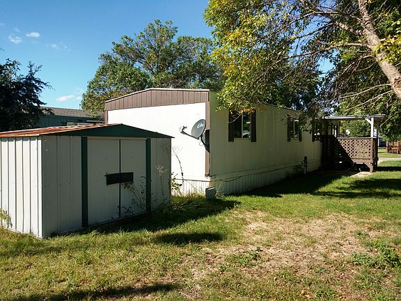 4th image of 207 Cardinal Dr