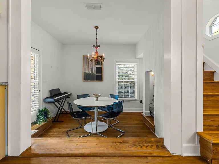 1015 Avondale Rd — Photo 24