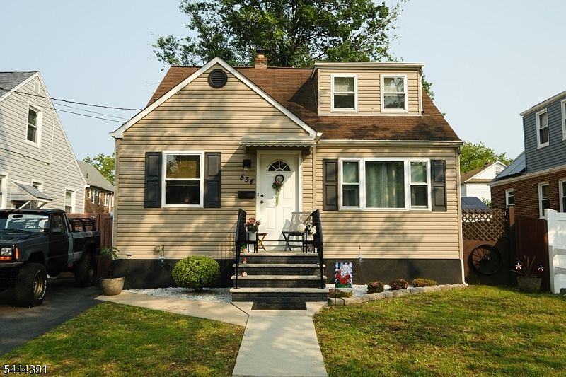 1st image of 534 Monmouth Ave