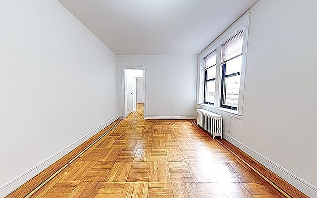 2nd image of 98 Cooper St #5B