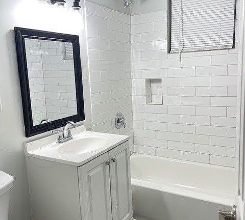 4th image of 665 Barnes Dr SW APT 3