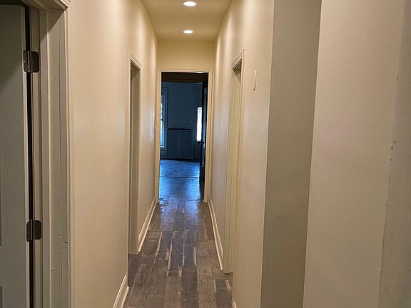 2nd image of 5823 W Washington Blvd Unit 1
